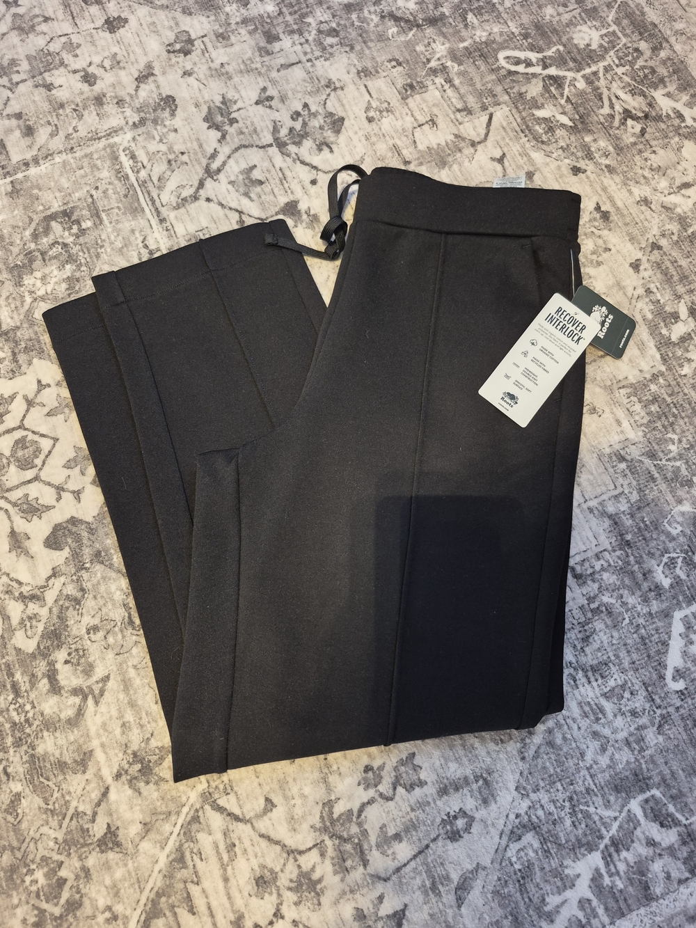 Roots Women's Black Comfortable Pants